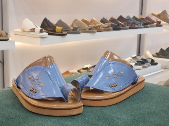 صورة شرقي مطرز مديل ف39